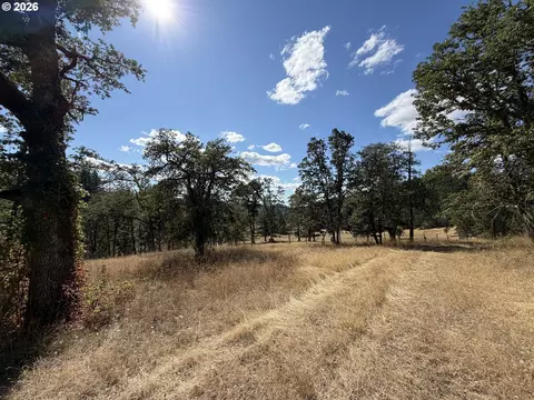 Lusk Rd, Eugene, OR 97405 photo 6
