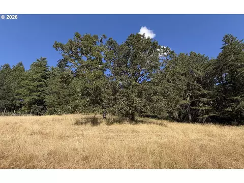 Lusk Rd, Eugene, OR 97405 photo 2