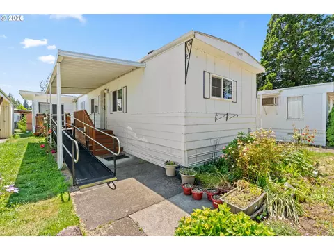 205 S 54th St #8, Springfield, OR 97478 photo 2