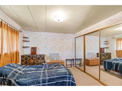 205 S 54th St #8, Springfield, OR 97478 photo 13