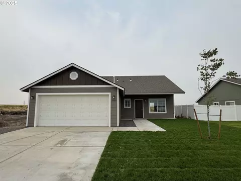 3380 High Desert Loop, Umatilla, OR 97882