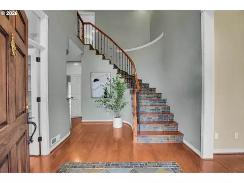 Entry Way - 1696 SE 26th Dr, Gresham, OR 97080 photo 1 of 4