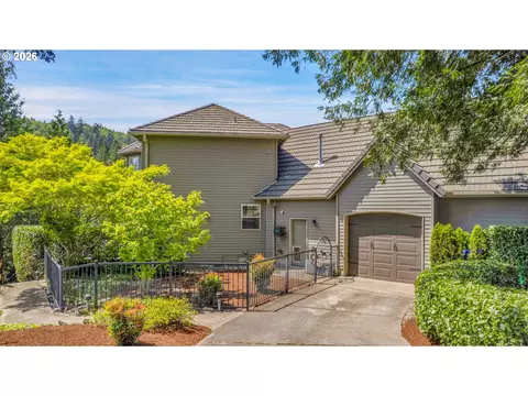 Exterior - 1696 SE 26th Dr, Gresham, OR 97080 photo 7 of 7