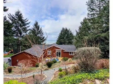 15612 Napa Ln, Brookings, OR 97415