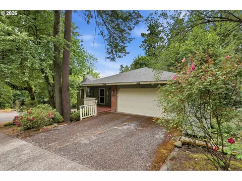 5099 Woodwinds Ct, West Linn, OR 97068