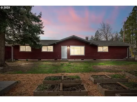 985 E 1st St, Yamhill, OR 97148