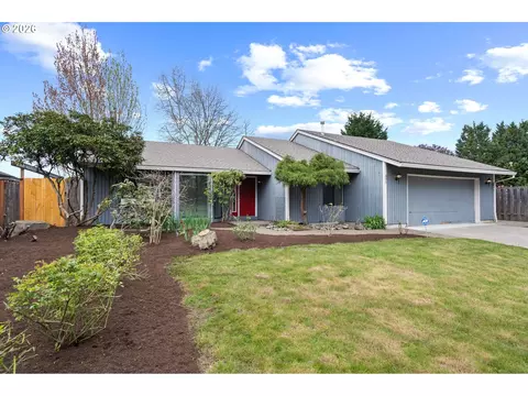 895 SW 166th Ave, Beaverton, OR 97006