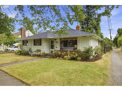 1755 Madison St NE, Salem, OR 97301