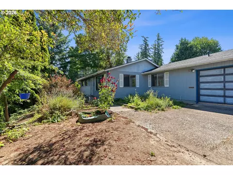 Exterior - 990 NW Angeline Ave, Gresham, OR 97030 photo 10 of 10