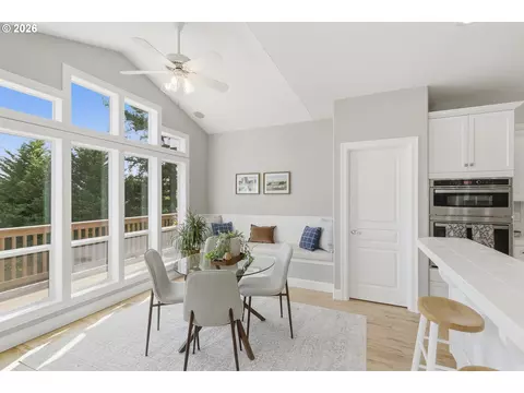 Dining - 31013 NE 69th St, Camas, WA 98607 photo 1 of 4