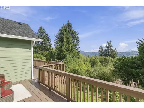 Exterior - 31013 NE 69th St, Camas, WA 98607 photo 7 of 9