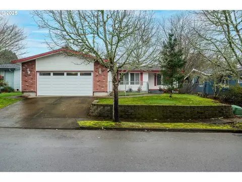 1692 SE Cedar Creek Pl, Gresham, OR 97080
