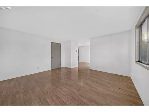 Living - 30 T St, Springfield, OR 97477 photo 3 of 3