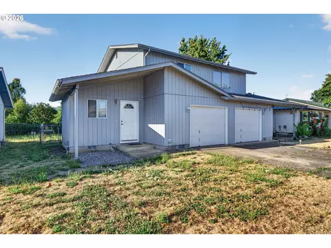 Exterior - 30 T St, Springfield, OR 97477 photo 1 of 3