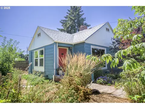 6604 N Columbia Way, Portland, OR 97203