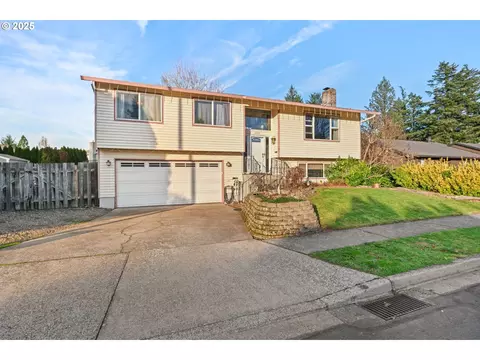 1660 SE Lewellyn Ave, Troutdale, OR 97060