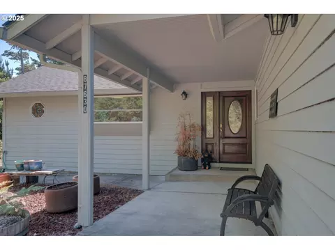 87630 Woodmere E, Florence, OR 97439