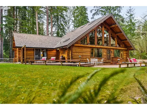 89935 Greenwood Dr, Leaburg, OR 97489