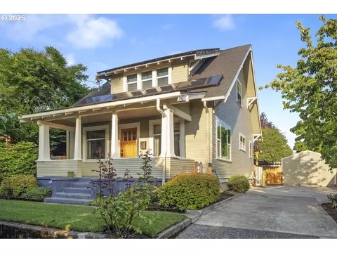 704 NE 68th Ave, Portland, OR 97213