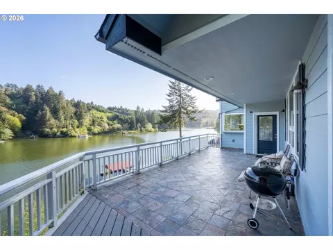 Exterior - 70948 Devore Arm Rd, Lakeside, OR 97449 photo 2 of 7