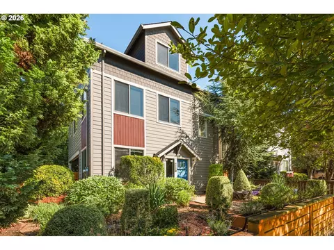 8280 N Burrage Ave, Portland, OR 97217