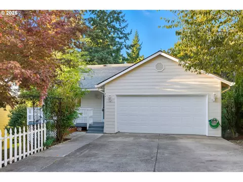 731 SE Forest Glen Rd, Estacada, OR 97023