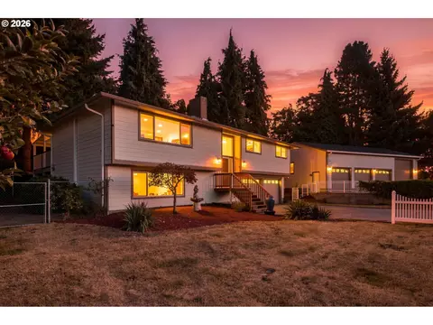 3114 NW 121st St, Vancouver, WA 98685