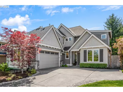 906 Cedar St, Lake Oswego, OR 97034