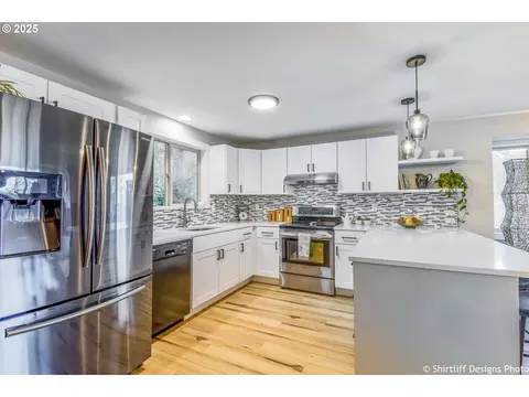 Kitchen - 202 Foxtail Dr, Eugene, OR 97405 photo 3 of 4