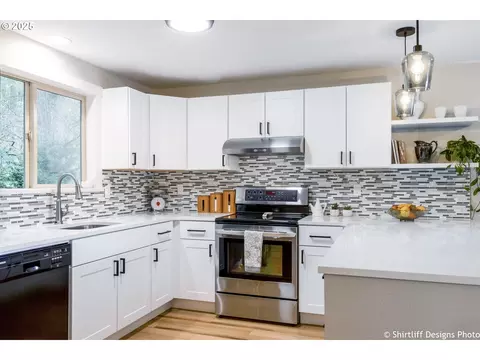 Kitchen - 202 Foxtail Dr, Eugene, OR 97405 photo 4 of 4
