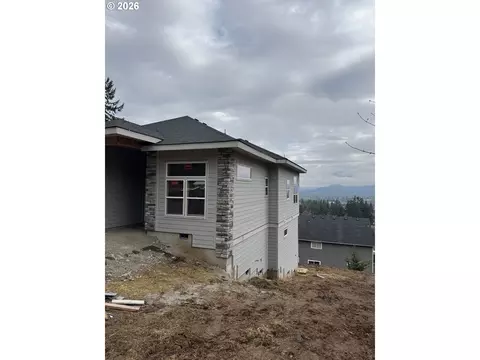 Exterior - 6884 Forest Ridge Dr, Springfield, OR 97478 photo 2 of 10