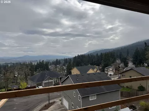 View/Area - 6884 Forest Ridge Dr, Springfield, OR 97478 photo 4 of 4