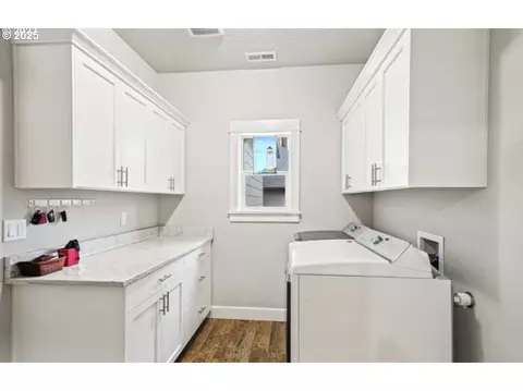 Other - 6884 Forest Ridge Dr, Springfield, OR 97478 photo 1 of 6