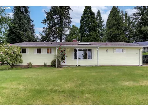 1055 Cascade Dr NW, Salem, OR 97304