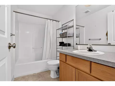 Bath - 37520 Green Mountain St, Sandy, OR 97055 photo 4 of 4