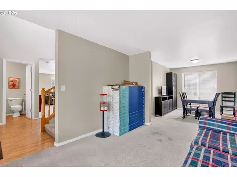 Living - 37520 Green Mountain St, Sandy, OR 97055 photo 1 of 5