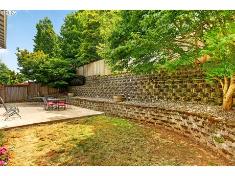 Exterior - 37520 Green Mountain St, Sandy, OR 97055 photo 6 of 7