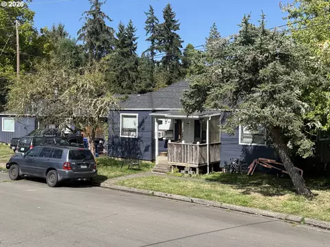 893 Sprague St, Eugene, OR 97405 photo 2