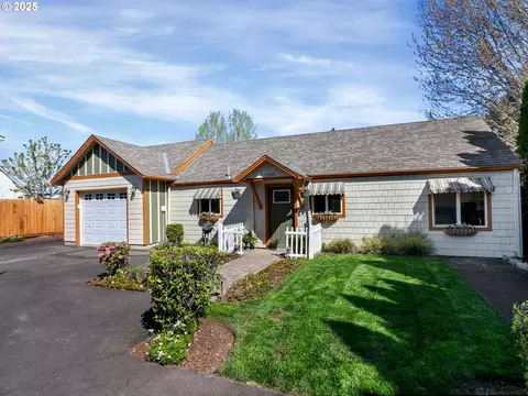 1005 NW 2nd St, Mcminnville, OR 97128