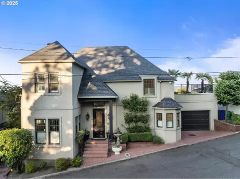 418 NW Albemarle Ter, Portland, OR 97210
