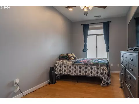 Bedroom - 175 Doe Rd, Glide, OR 97443 photo 1 of 8