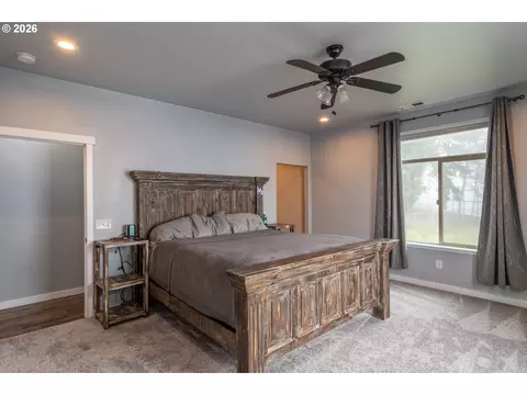 Bedroom - 175 Doe Rd, Glide, OR 97443 photo 7 of 8