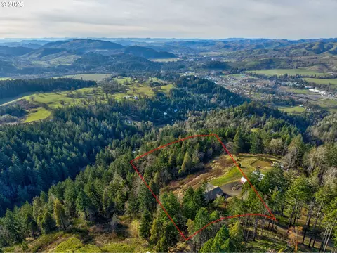 View/Area - 175 Doe Rd, Glide, OR 97443 photo 4 of 7