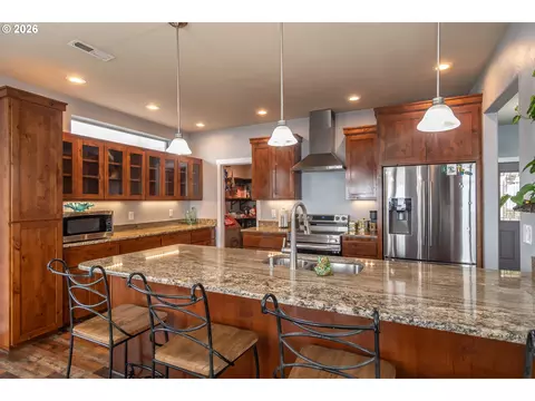 Kitchen - 175 Doe Rd, Glide, OR 97443 photo 5 of 6