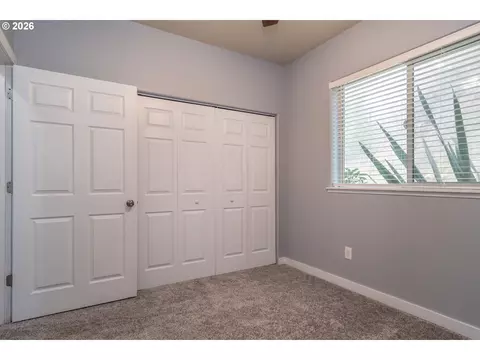 Bedroom - 175 Doe Rd, Glide, OR 97443 photo 5 of 8