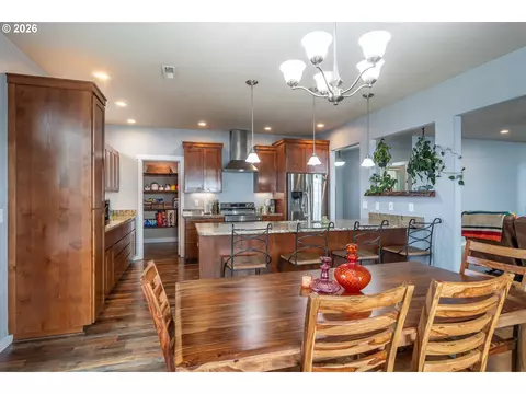 Kitchen - 175 Doe Rd, Glide, OR 97443 photo 3 of 6