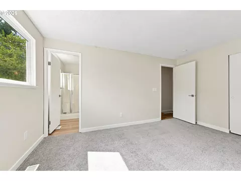 Bedroom - 2500 SW 15th St, Gresham, OR 97080 photo 3 of 7