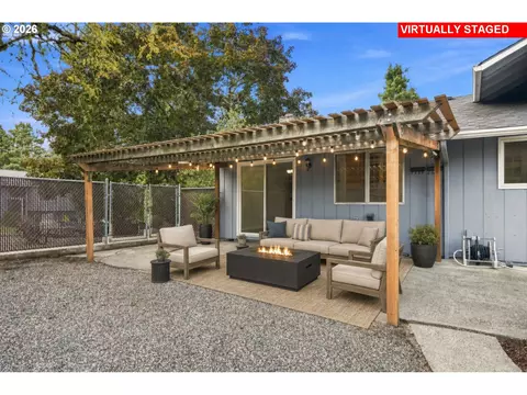 Exterior - 2500 SW 15th St, Gresham, OR 97080 photo 11 of 13