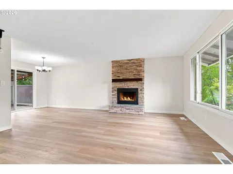 Living - 2500 SW 15th St, Gresham, OR 97080 photo 2 of 6