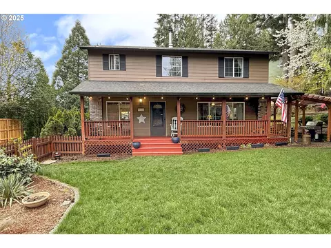 17700 Loundree Dr, Sandy, OR 97055